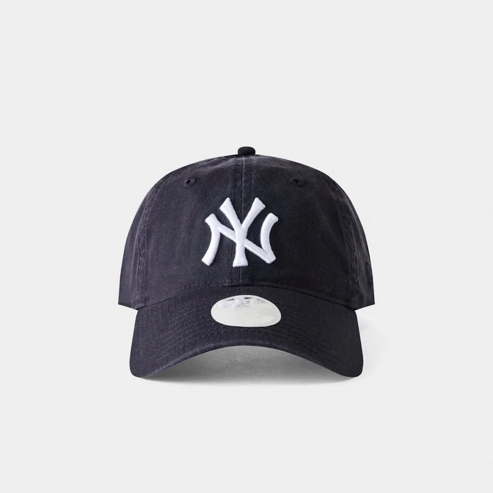 Aritzia New Era New York Yankees 9TWENTY Hat NWT